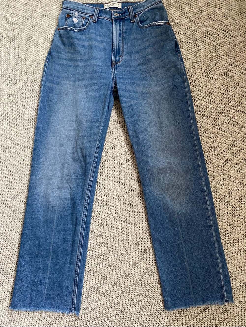 Abercrombie & Fitch Curve Love Ultra High Rise Ankle Straight Jean Raw Hem 27/4R